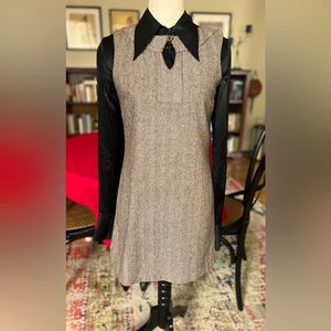 Vintage 1970s wool herringbone shift dress. Size Small